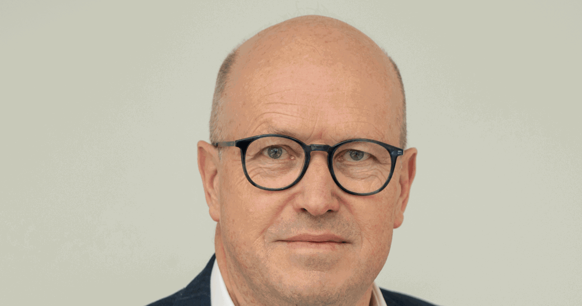 Graham Starling > Our people > About us > Gleeds